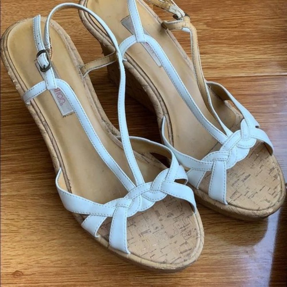 Target brand very worn heels size 8 1/2